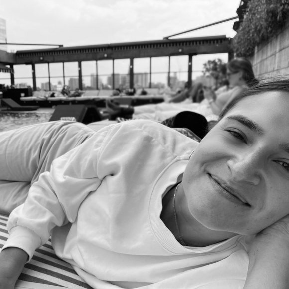 Meet your Posher, Jackie - Picture 1 of 1